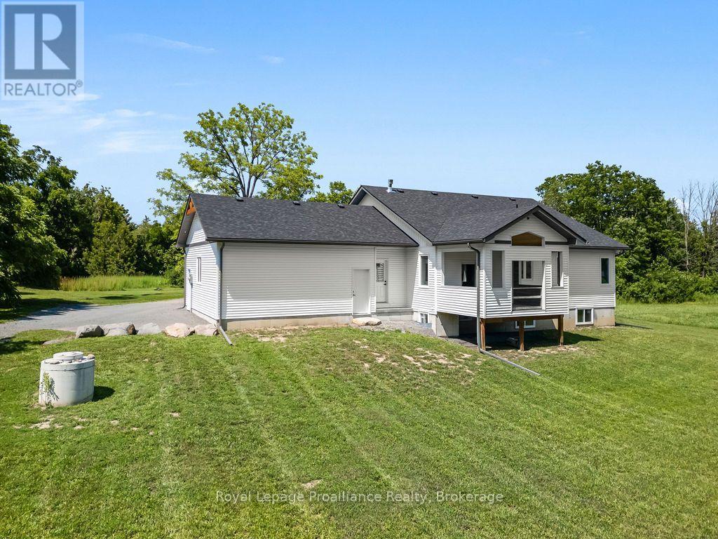 556 MARSH HILL ROAD - 40