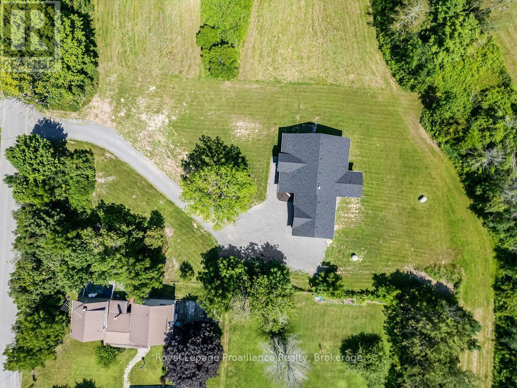 556 MARSH HILL ROAD - 43