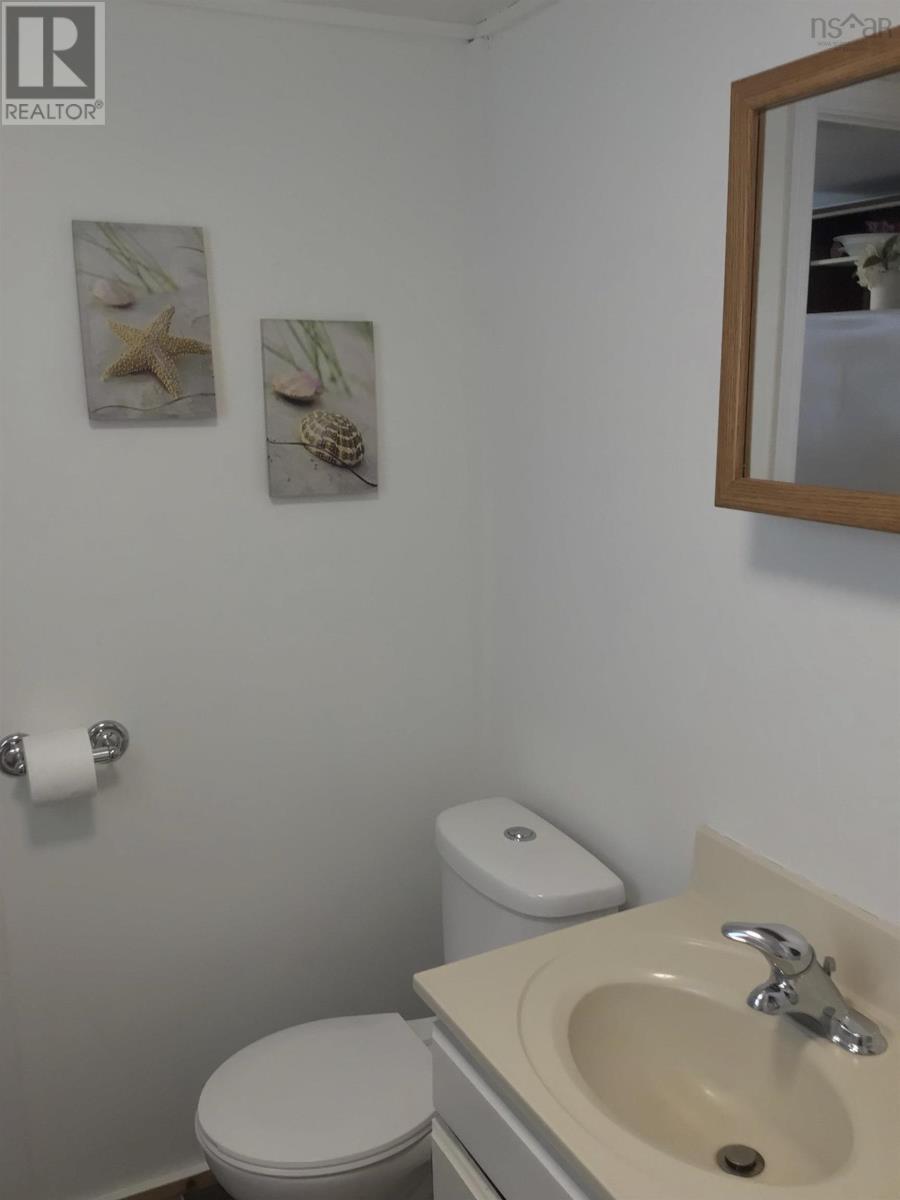 6 Douglas Crescent - 29