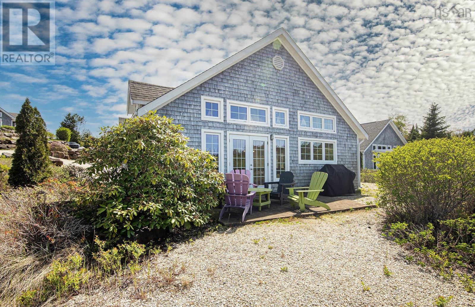 #5 6 Safe Harbour Close - 1