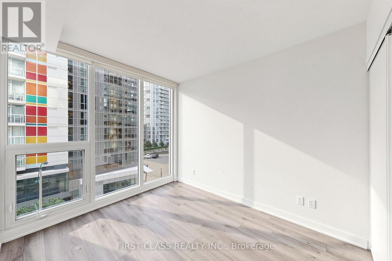 #503 90 QUEENS WHARF ROAD - 12