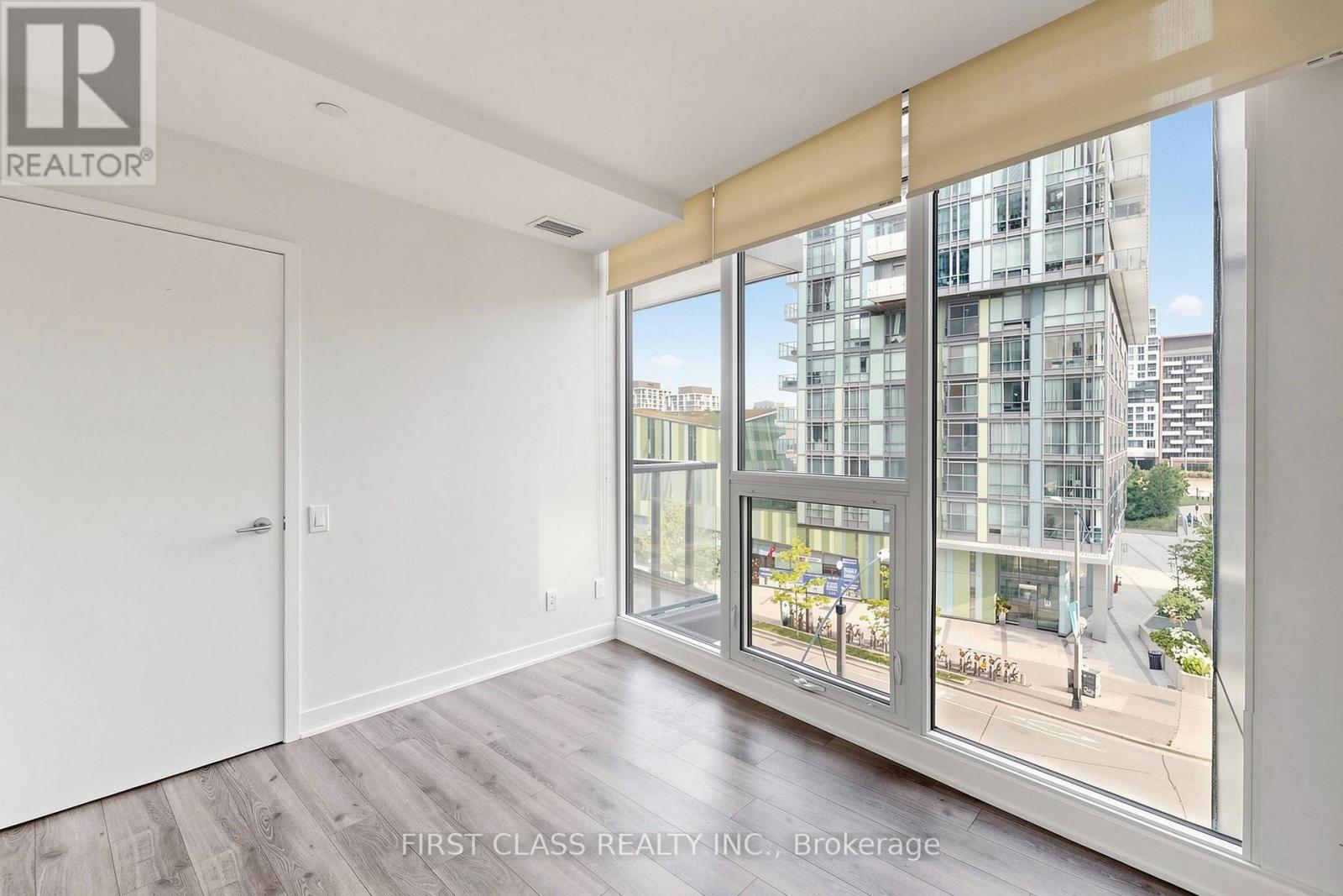 #503 90 QUEENS WHARF ROAD - 17