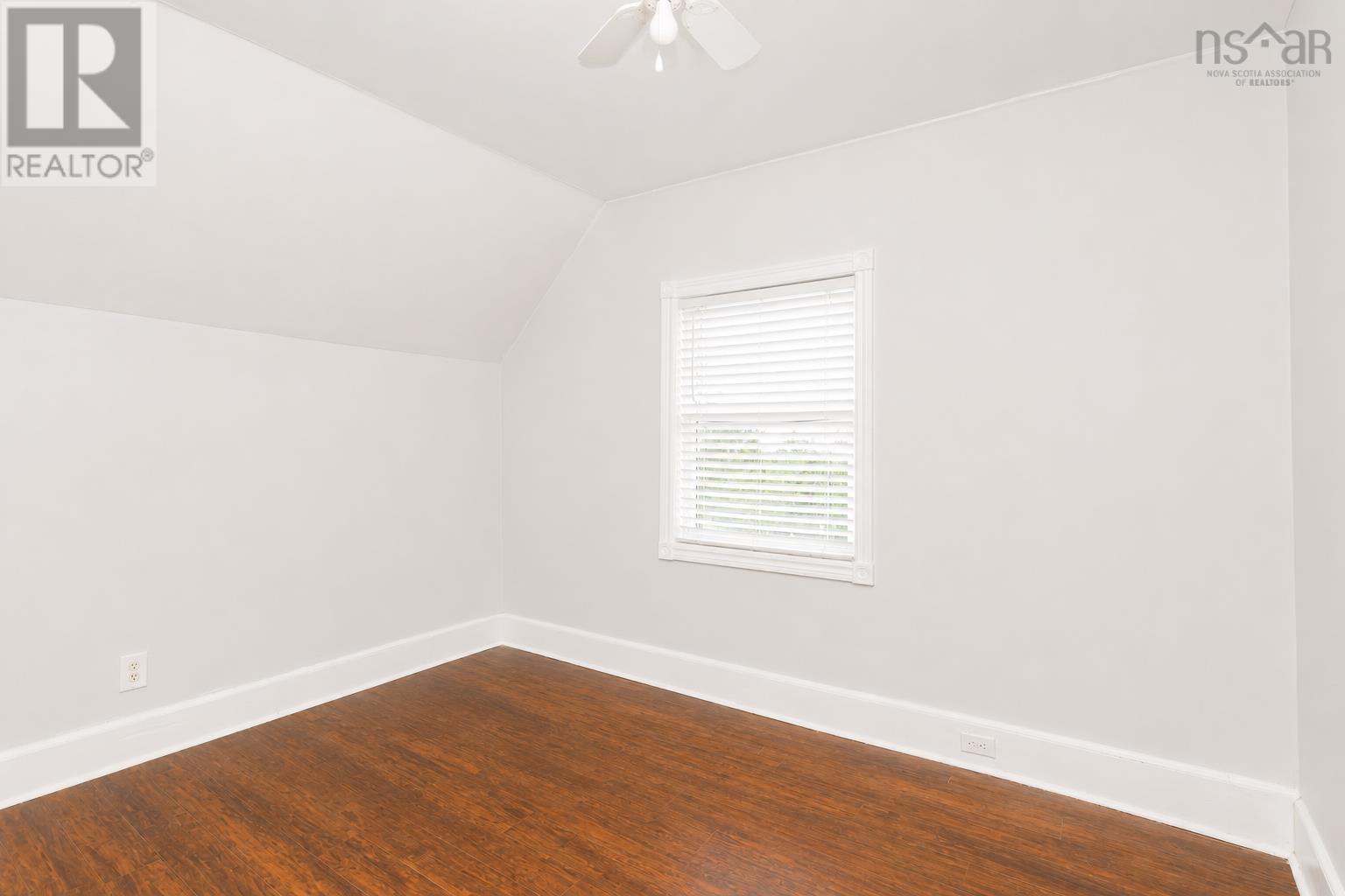 121 Victoria St Street - 21
