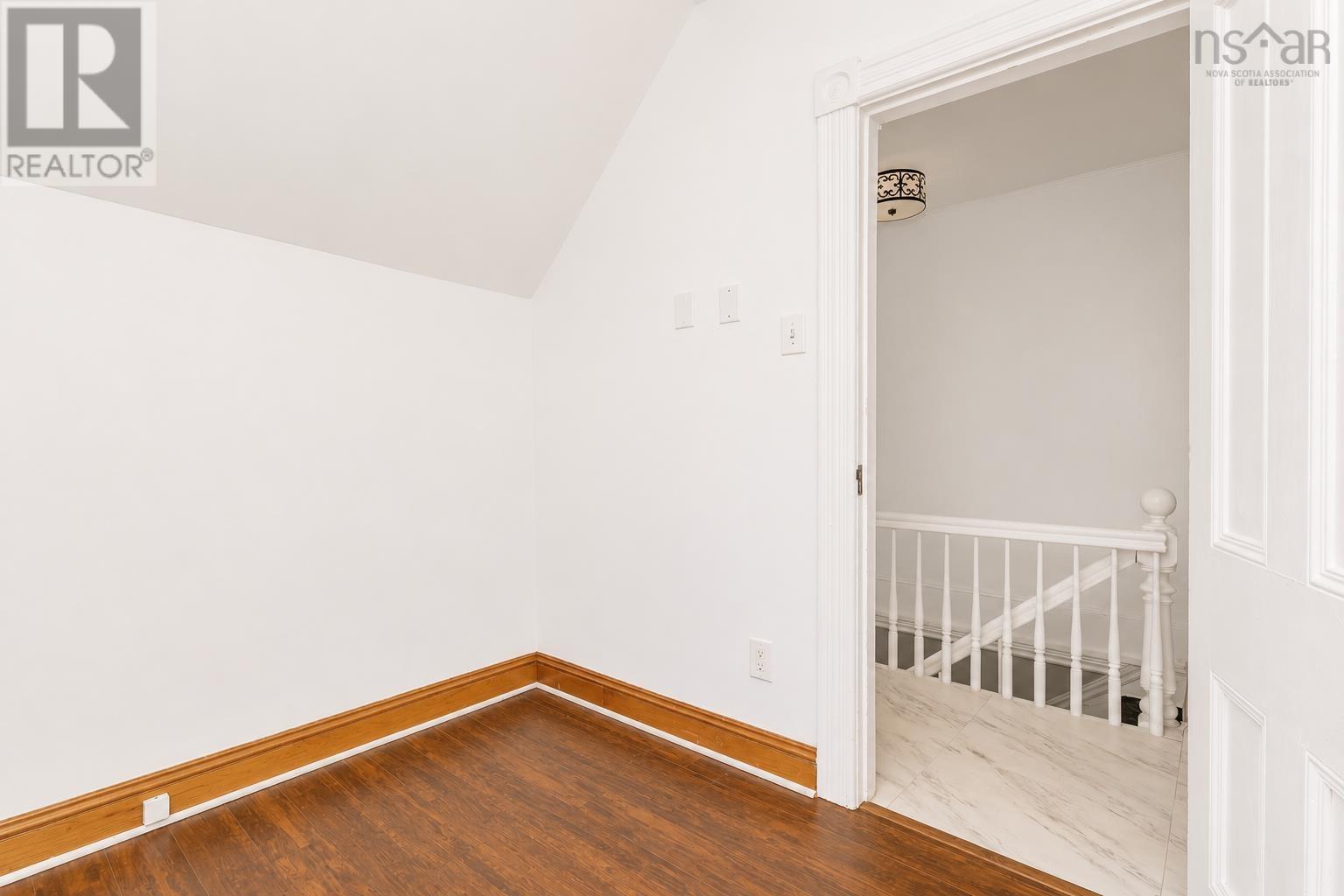 121 Victoria St Street - 20