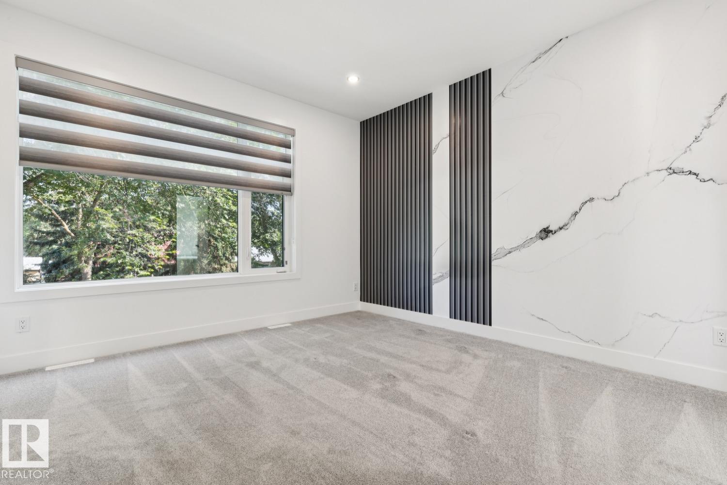 10531 67 AV NW NW - 22
