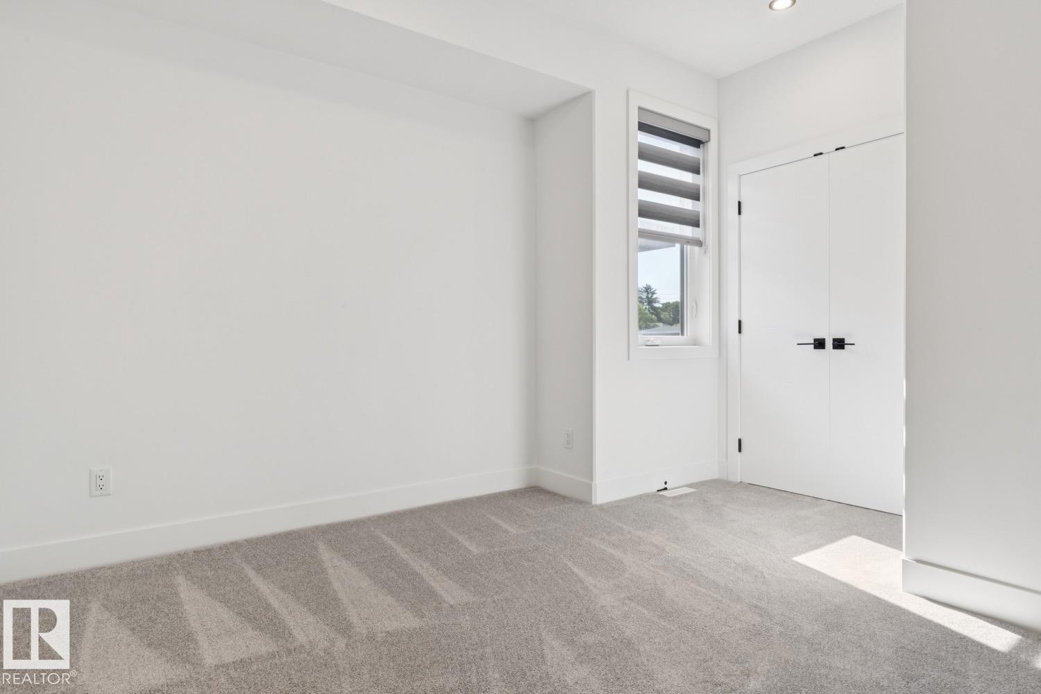 10531 67 AV NW NW - 29