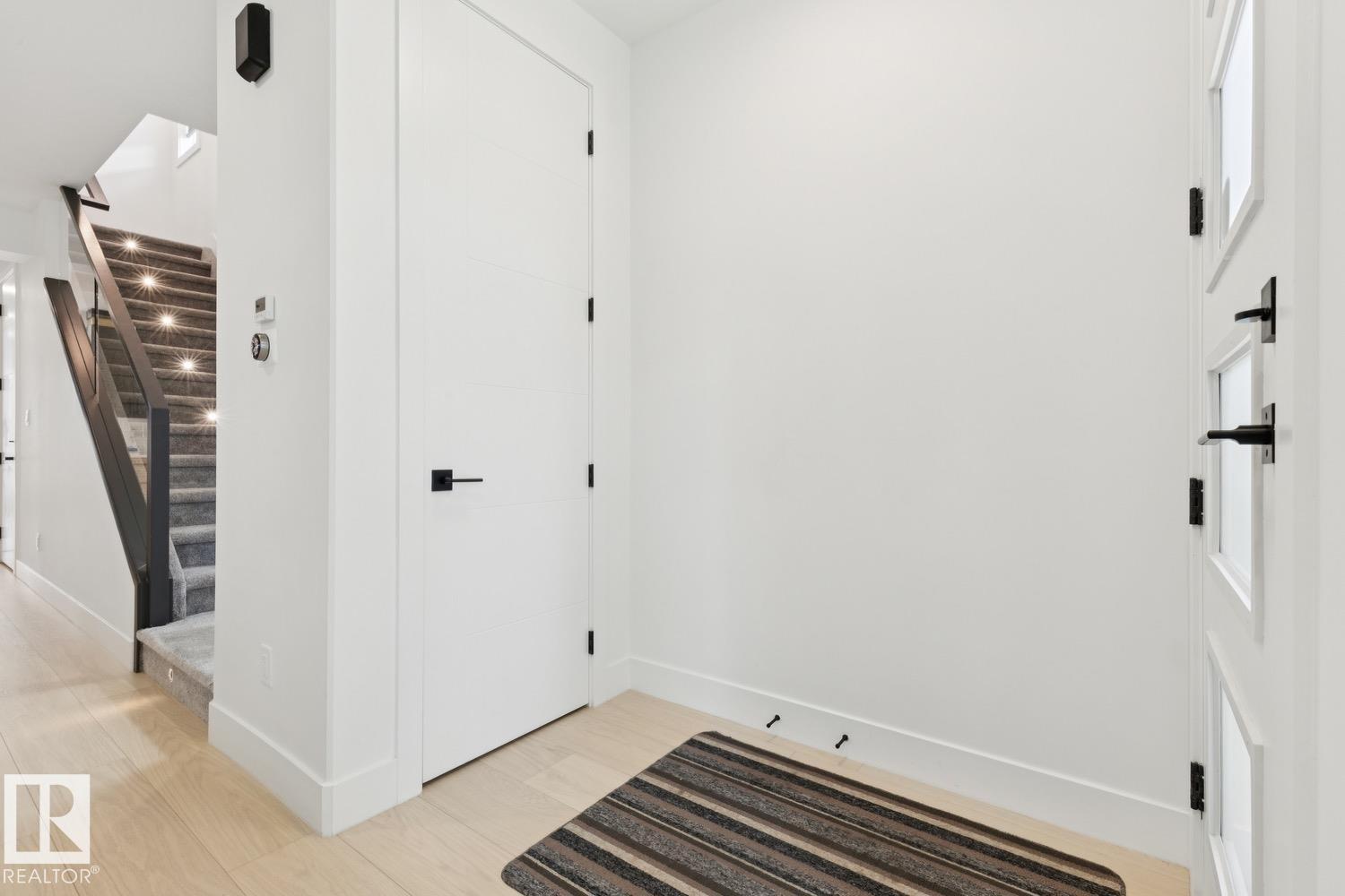 10531 67 AV NW NW - 4