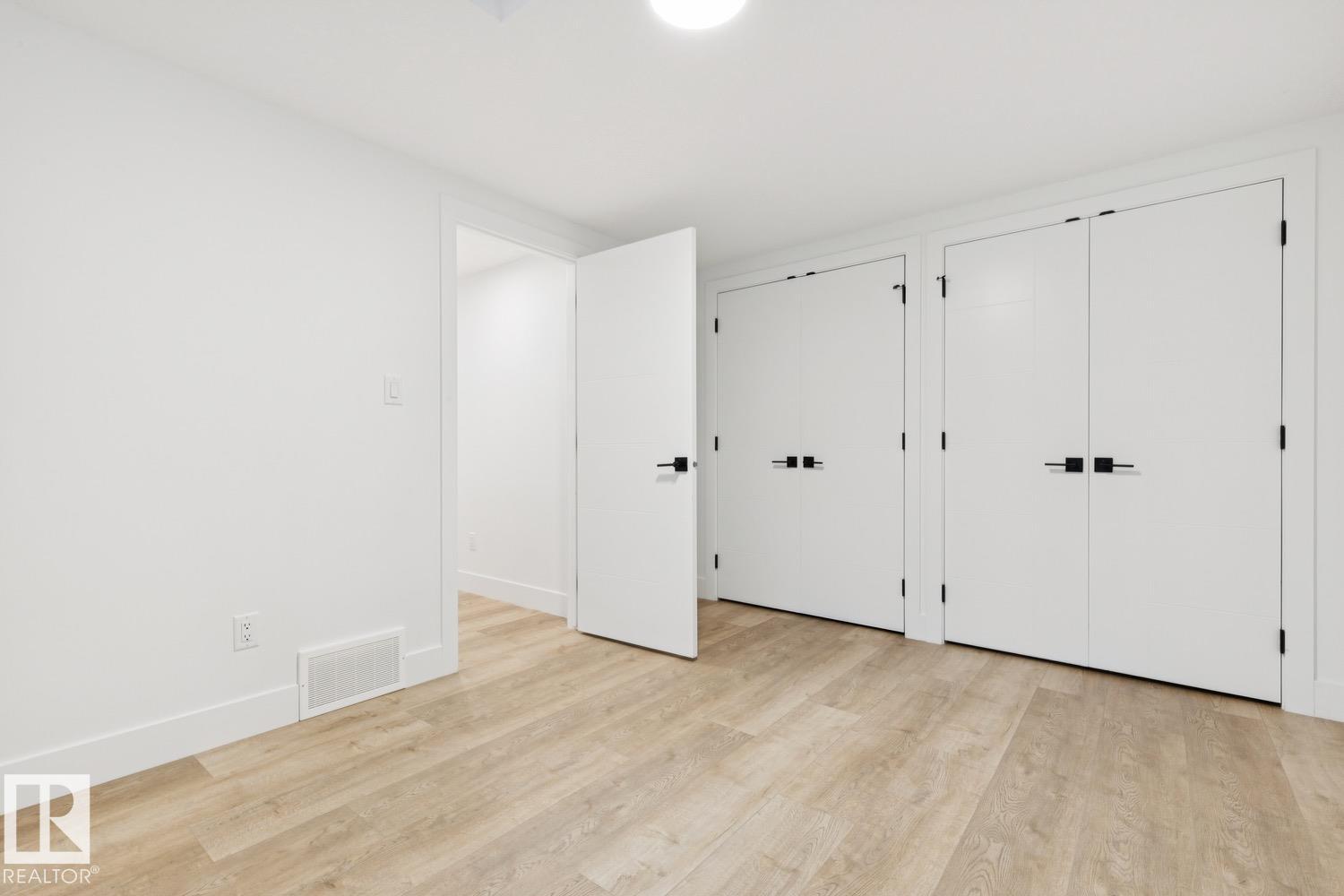 10531 67 AV NW NW - 41