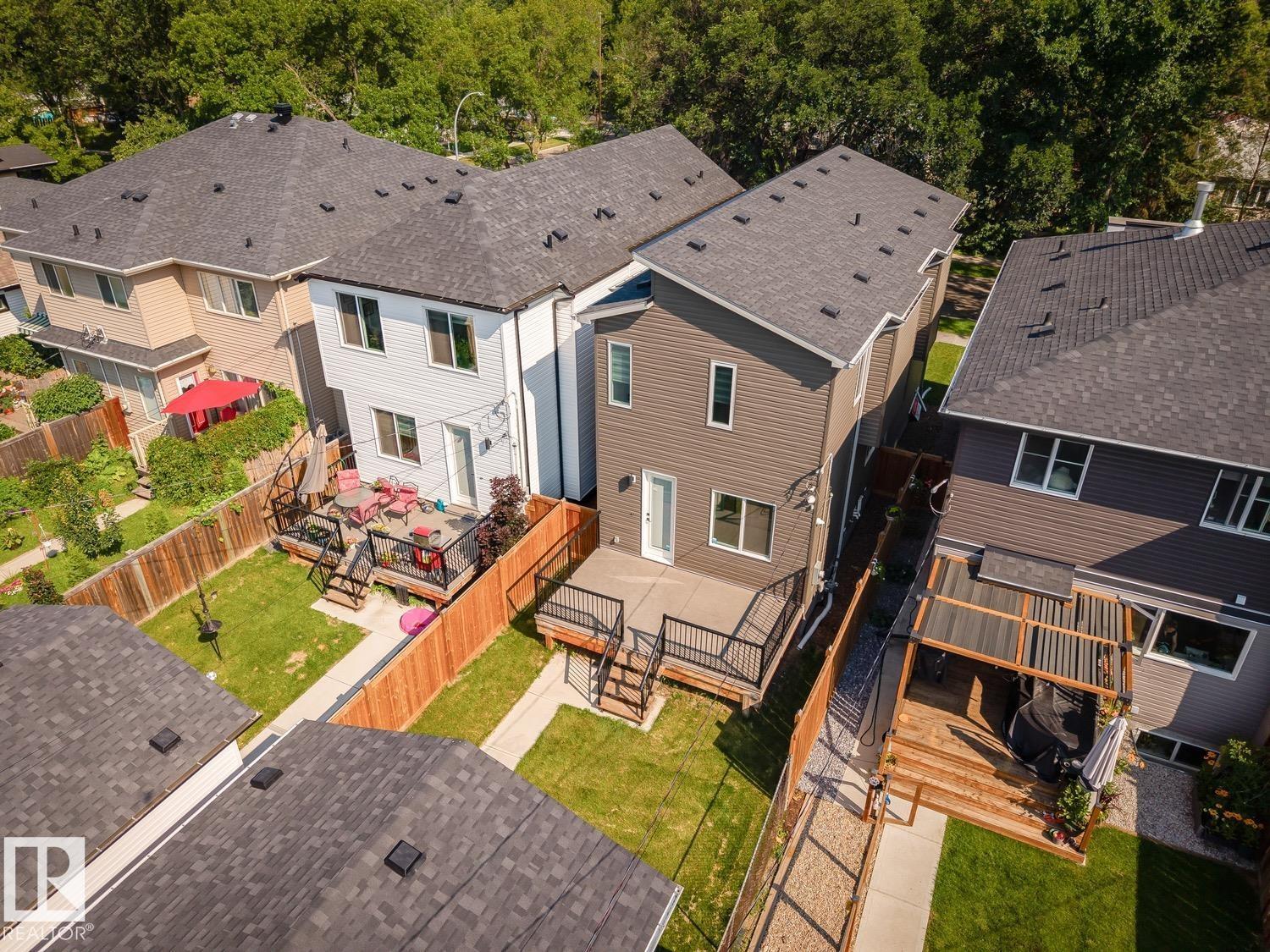 10531 67 AV NW NW - 72