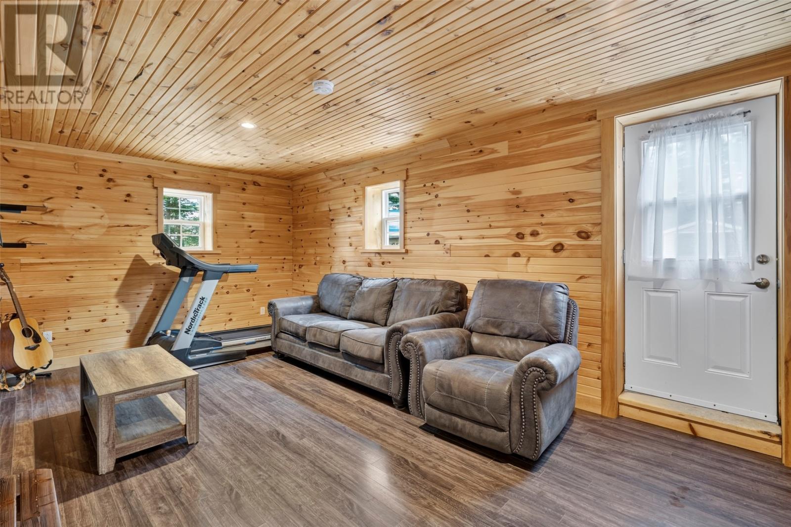 2 Fox Marsh Road - 16