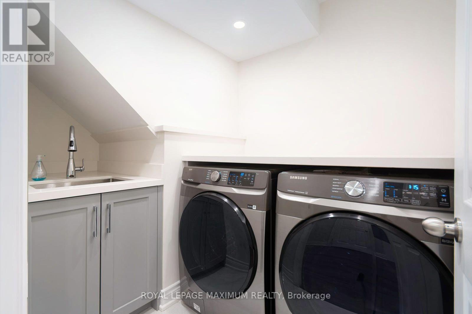 17 BRENT CRESCENT - 28