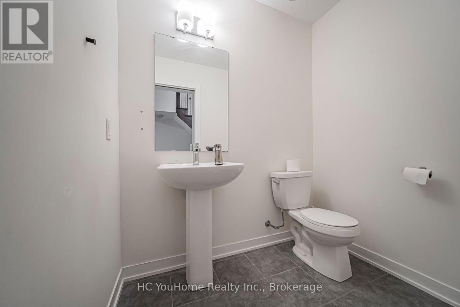 #106 250 FINCH AVENUE - 11