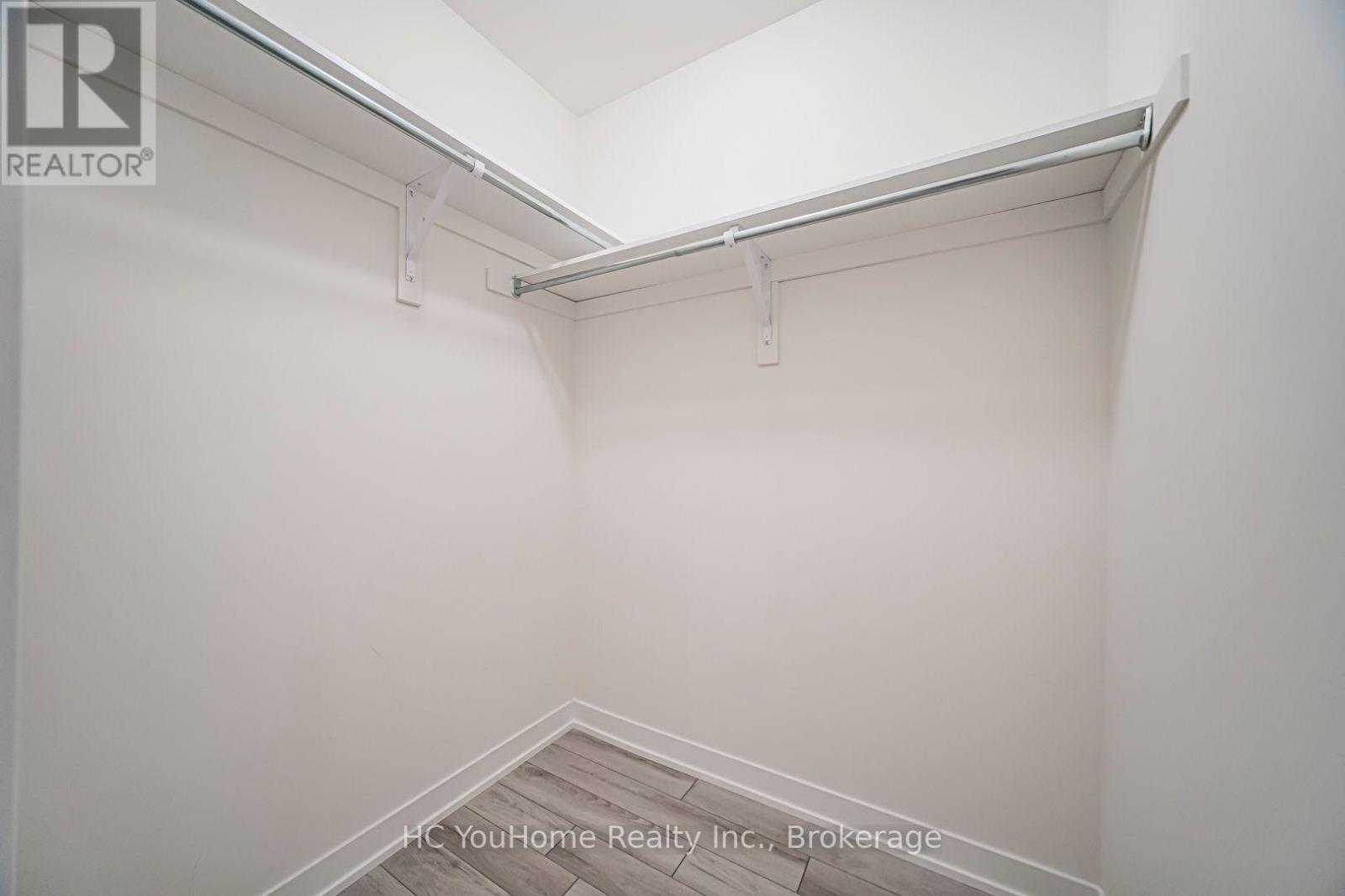 #106 250 FINCH AVENUE - 23