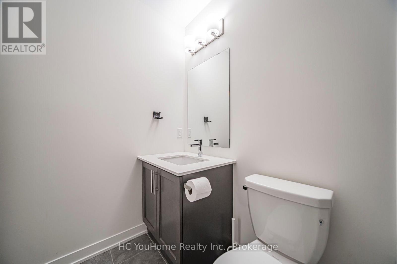#106 250 FINCH AVENUE - 25