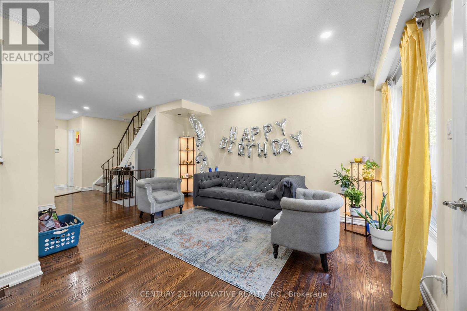 32 CHEATHAM PLACE - 16