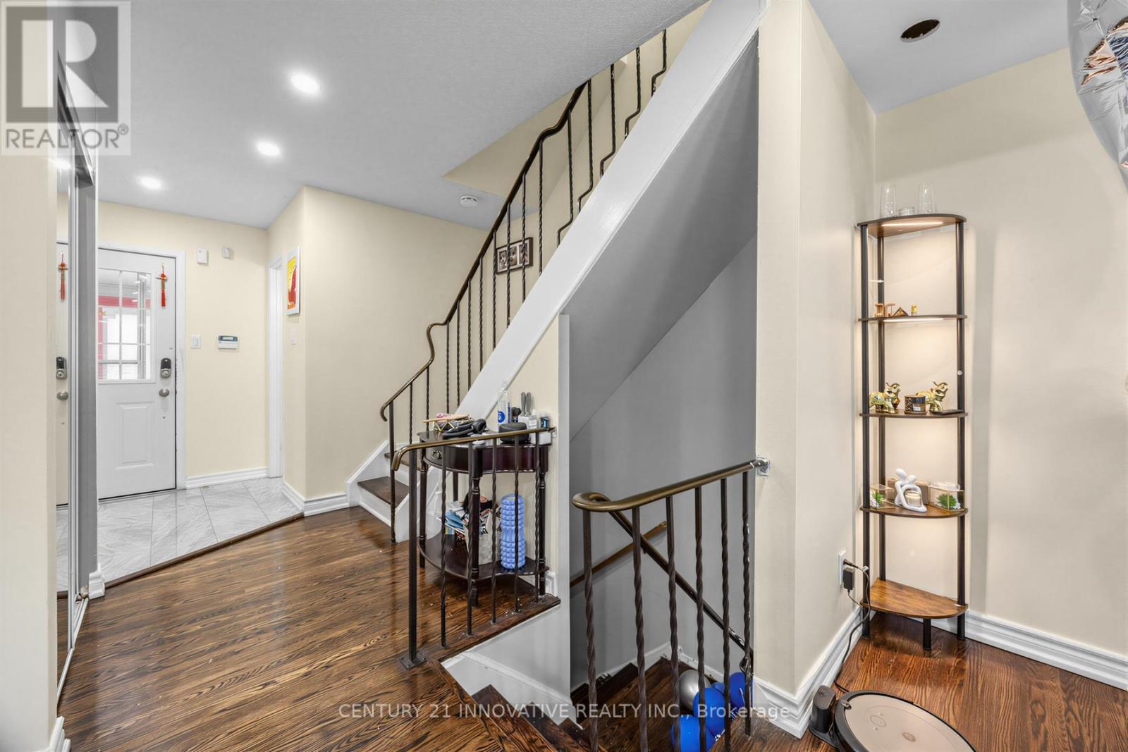 32 CHEATHAM PLACE - 21