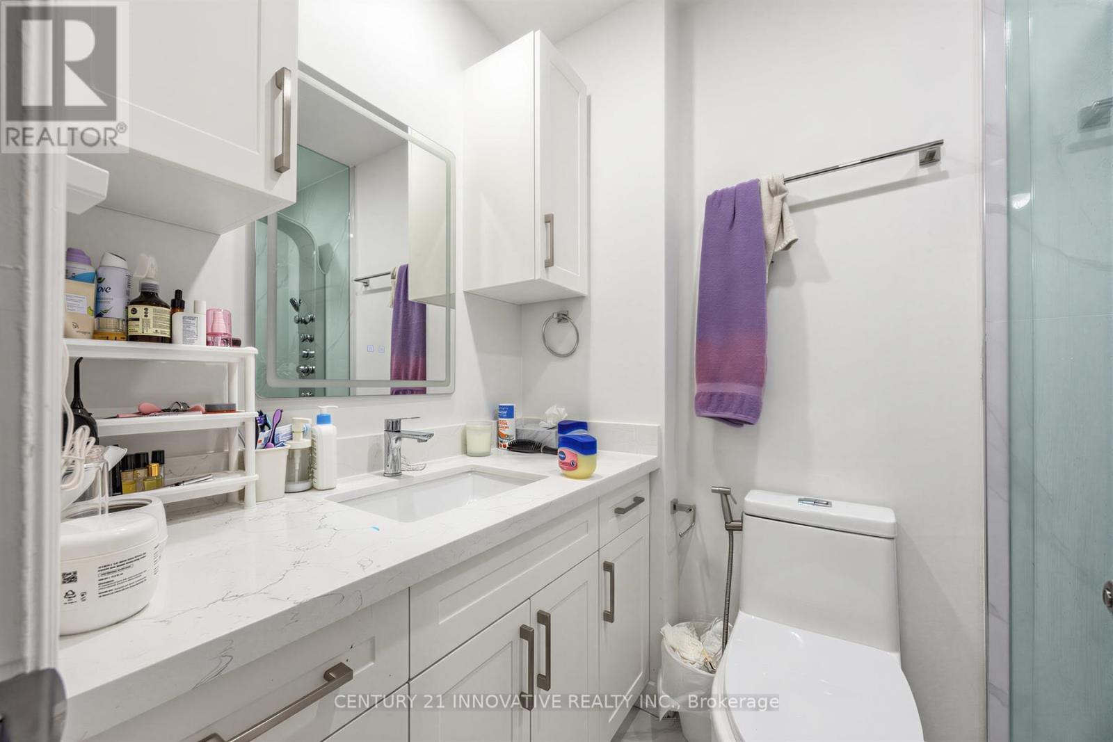 32 CHEATHAM PLACE - 27