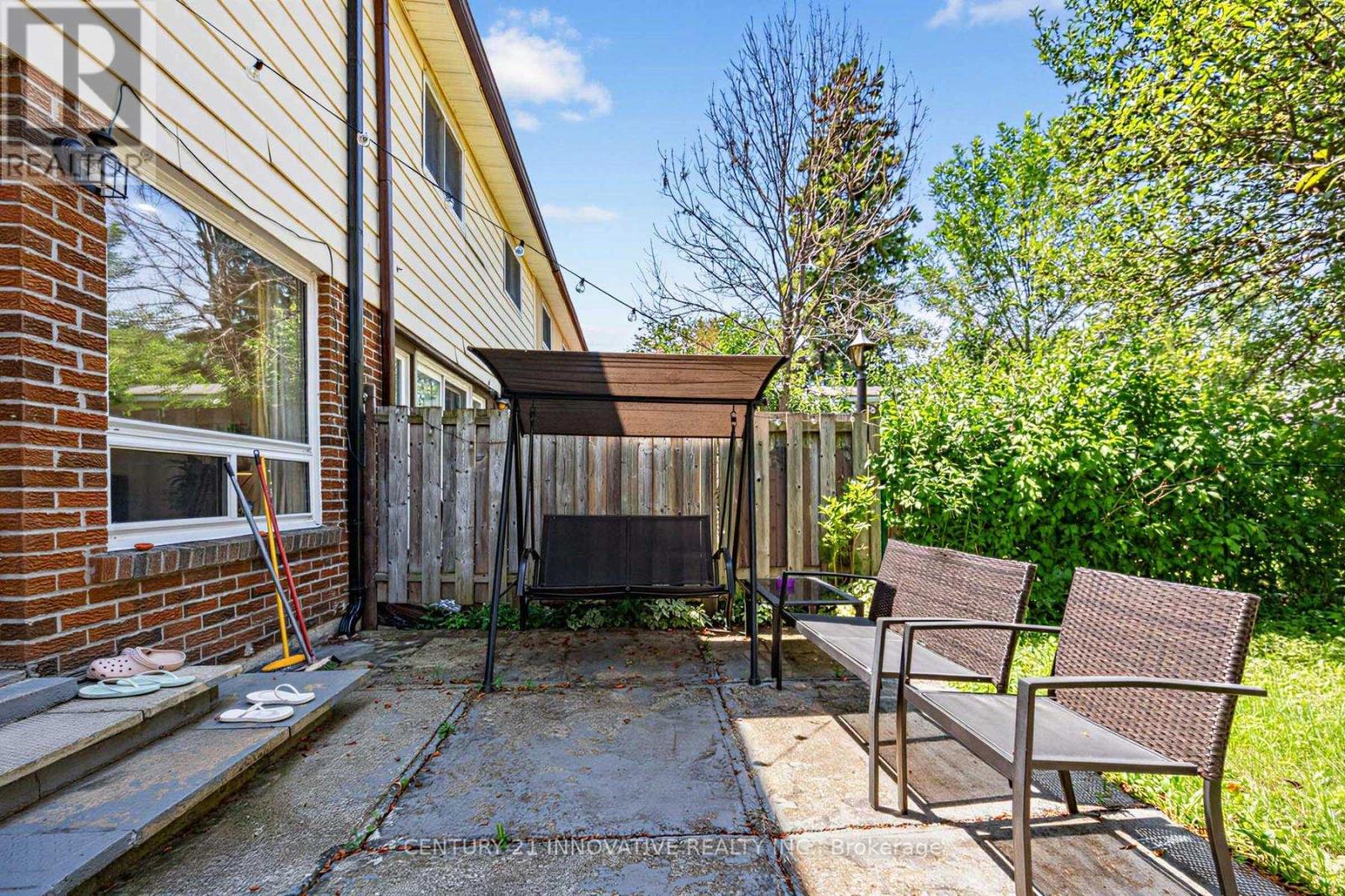 32 CHEATHAM PLACE - 38