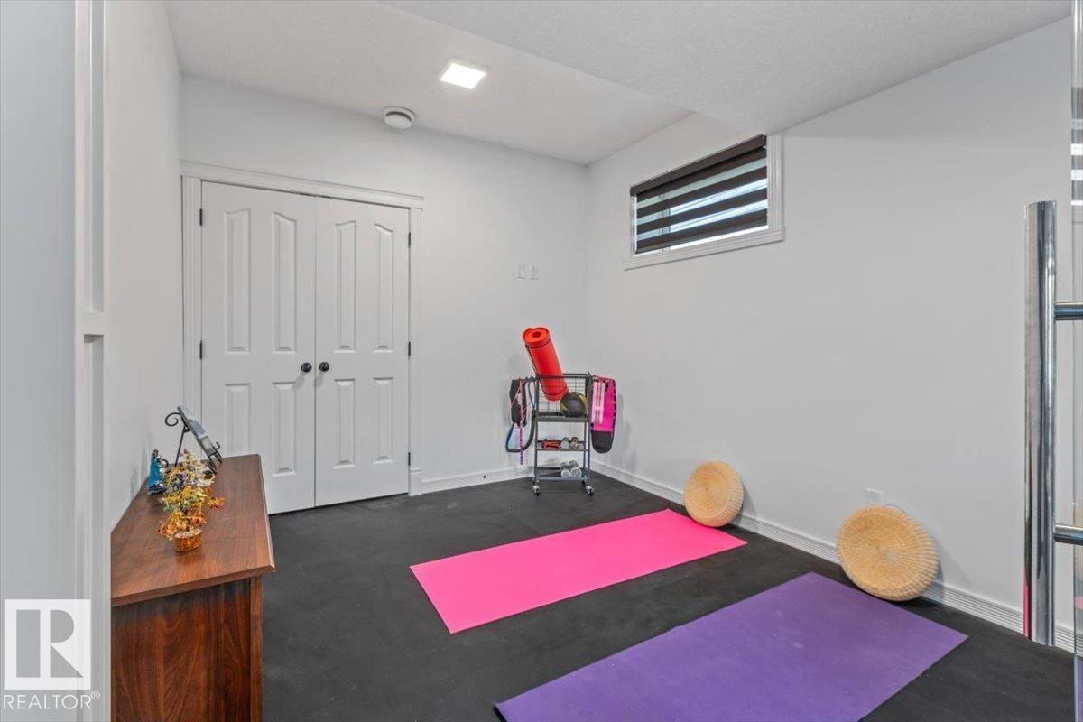1242 STARLING DR NW - 45
