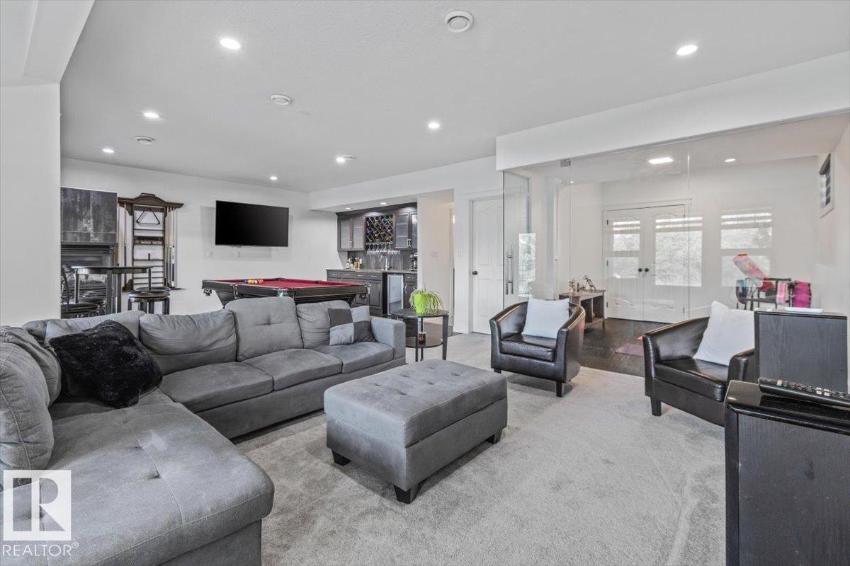 1242 STARLING DR NW - 44