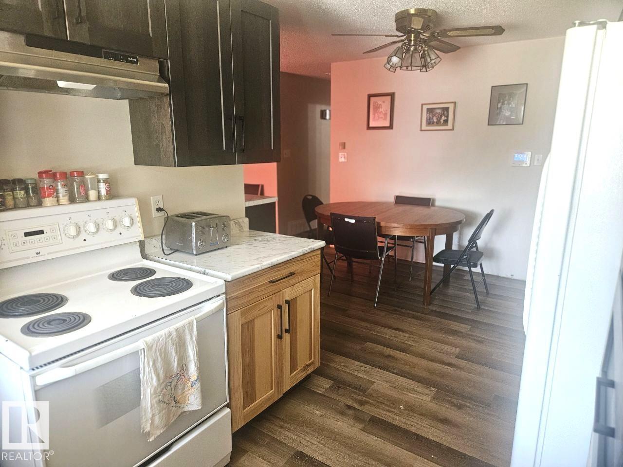 5306 18A AV NW - 10