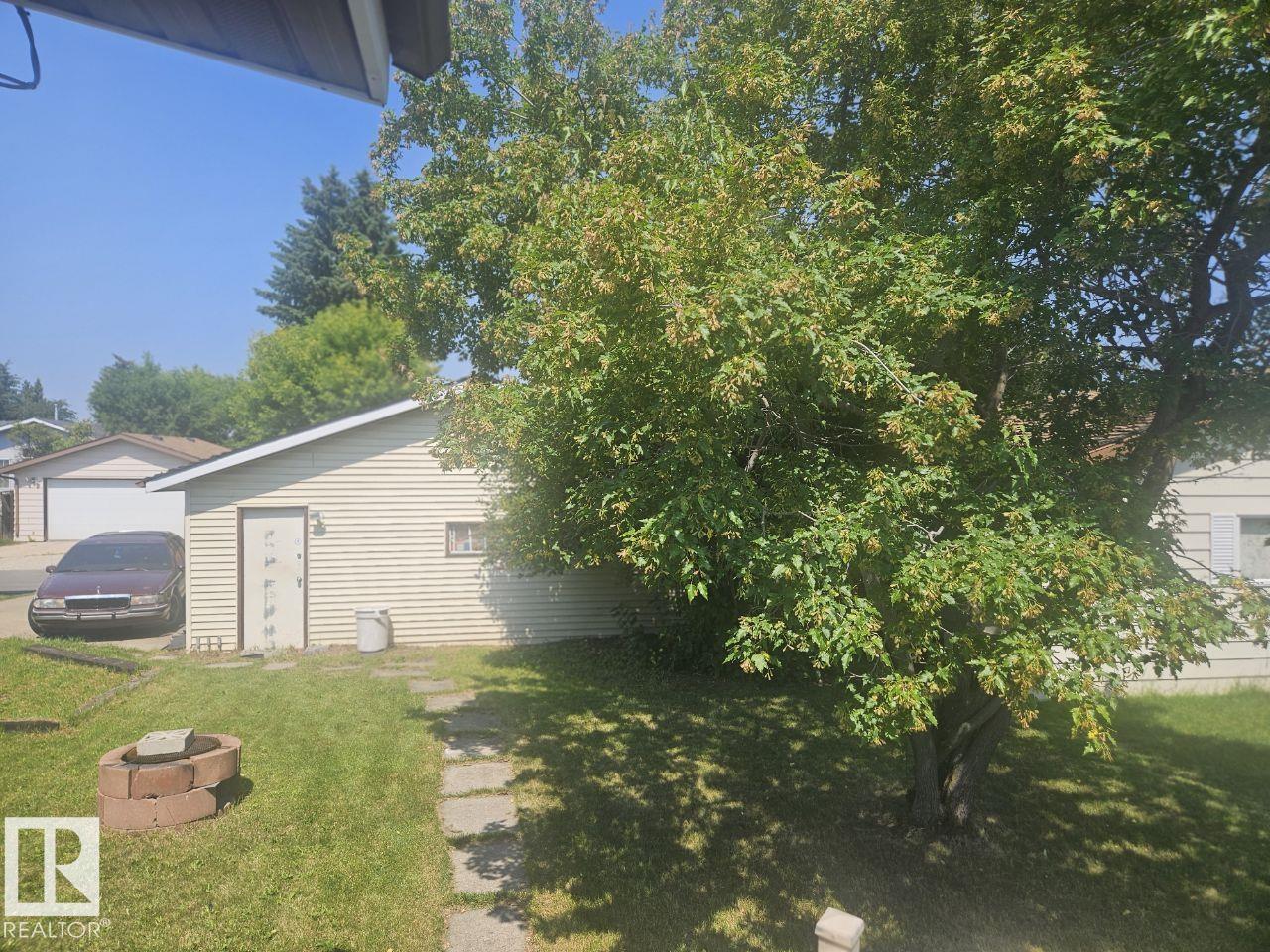 5306 18A AV NW - 22