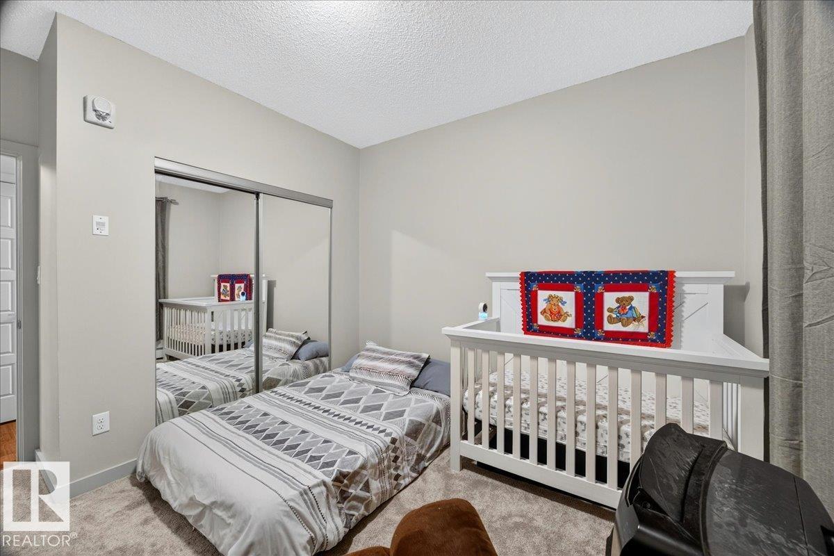 106 320 Ambleside LI SW SW - 25