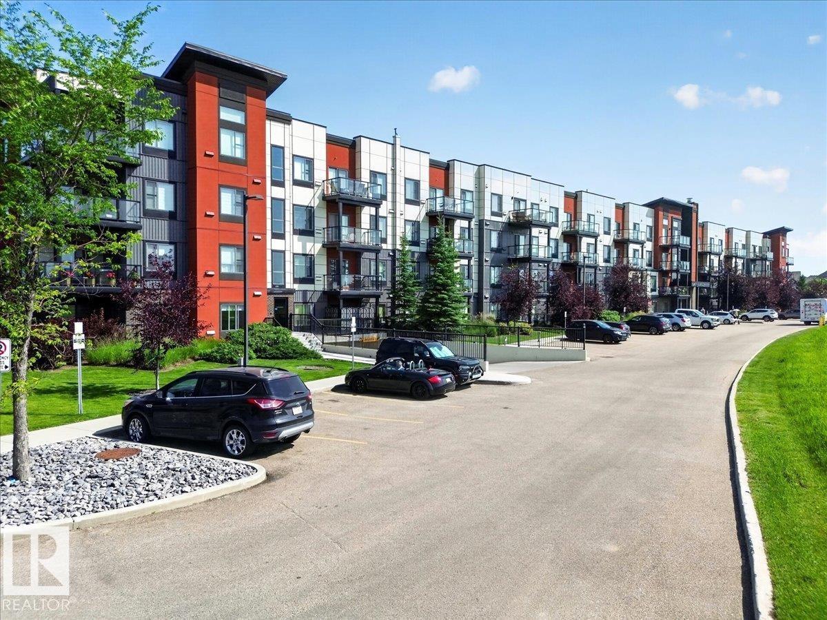 106 320 Ambleside LI SW SW - 3