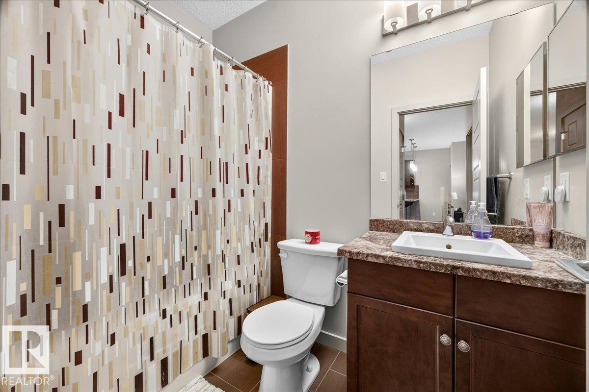 106 320 Ambleside LI SW SW - 23
