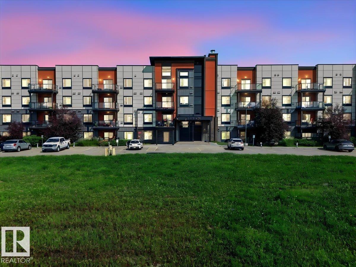 106 320 Ambleside LI SW SW - 2