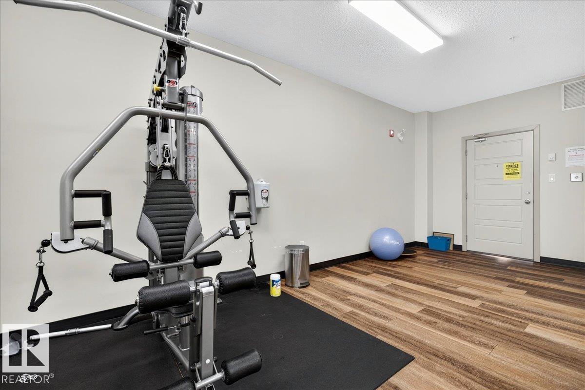 106 320 Ambleside LI SW SW - 37