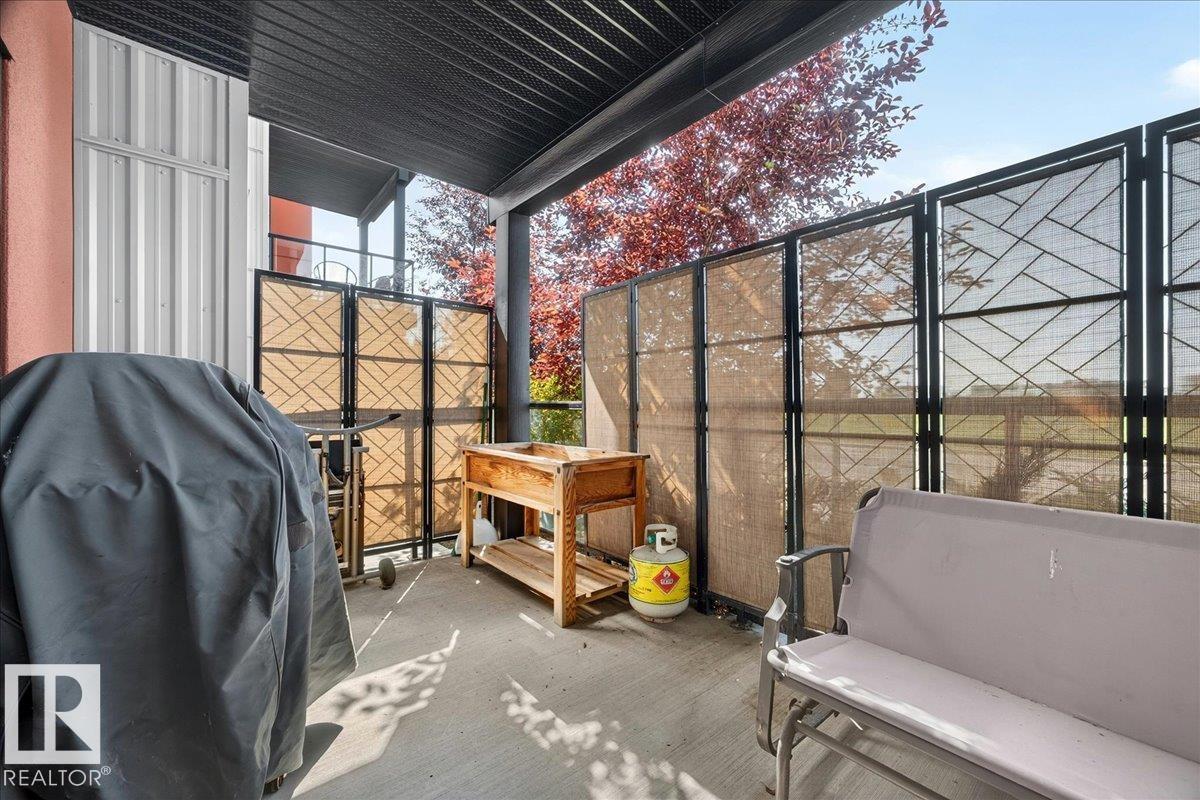 106 320 Ambleside LI SW SW - 32
