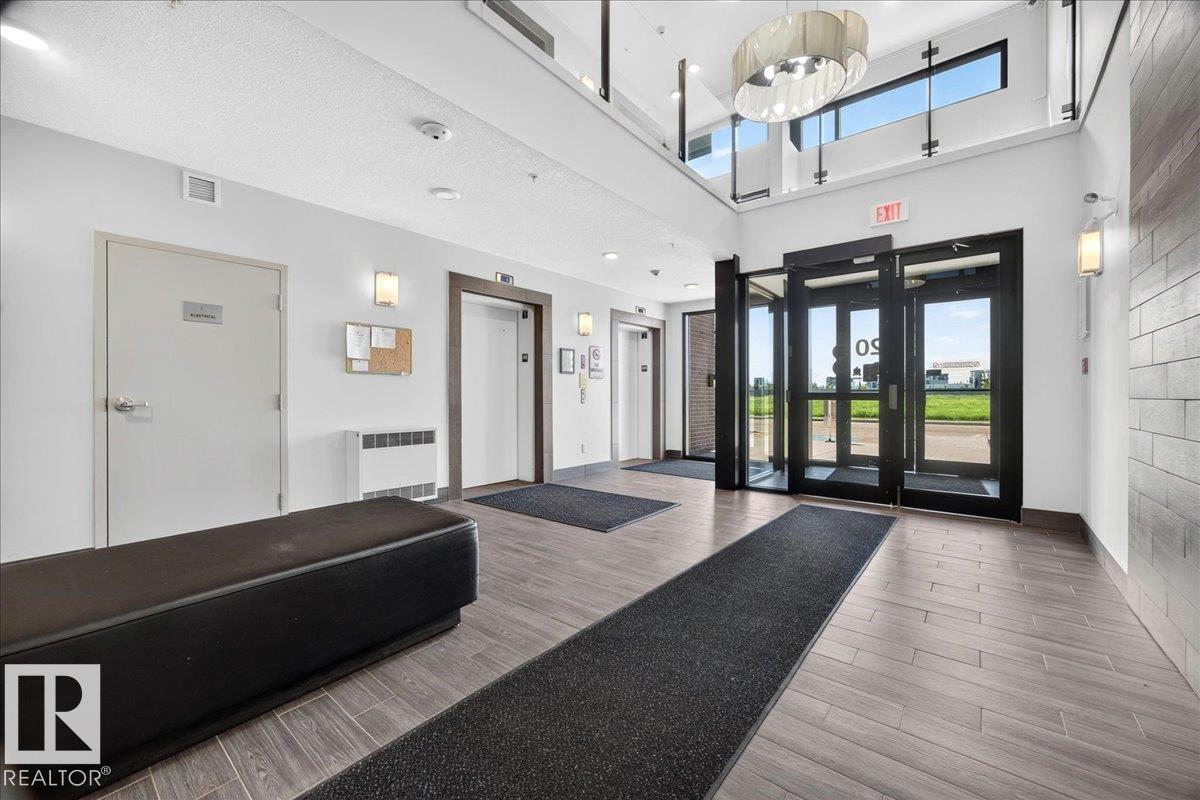 106 320 Ambleside LI SW SW - 6