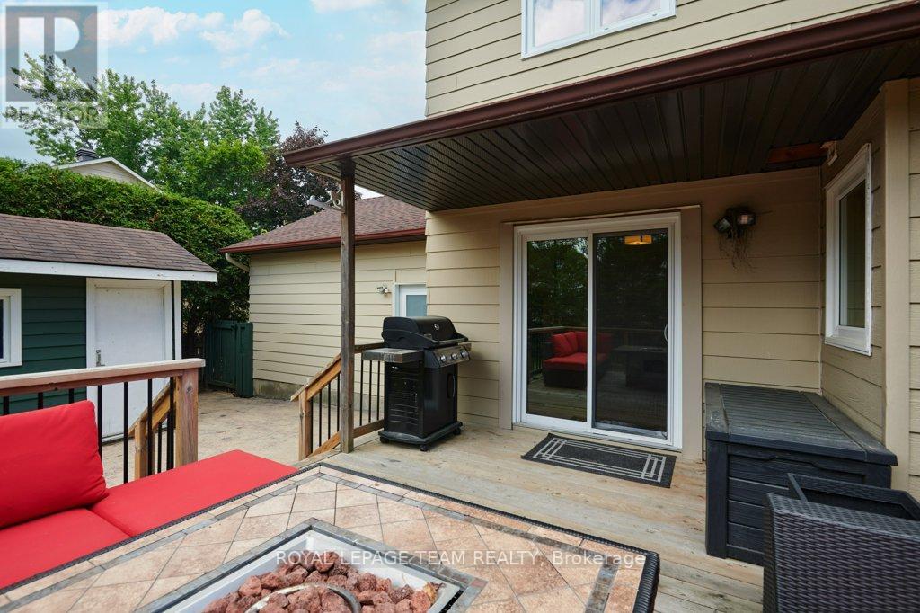 332 LIARD STREET - 28