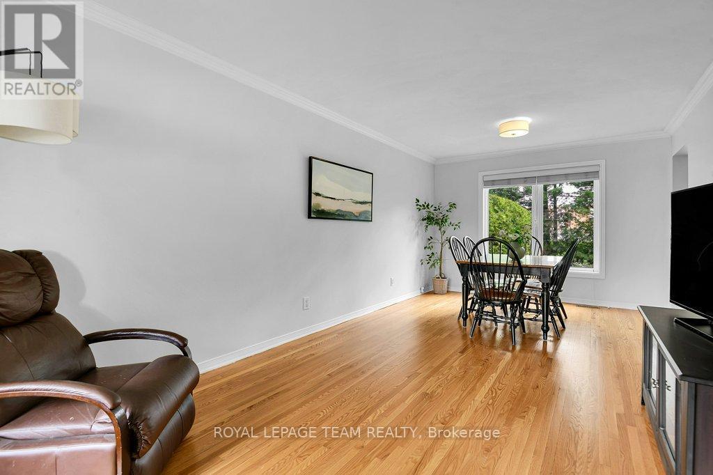 332 LIARD STREET - 6