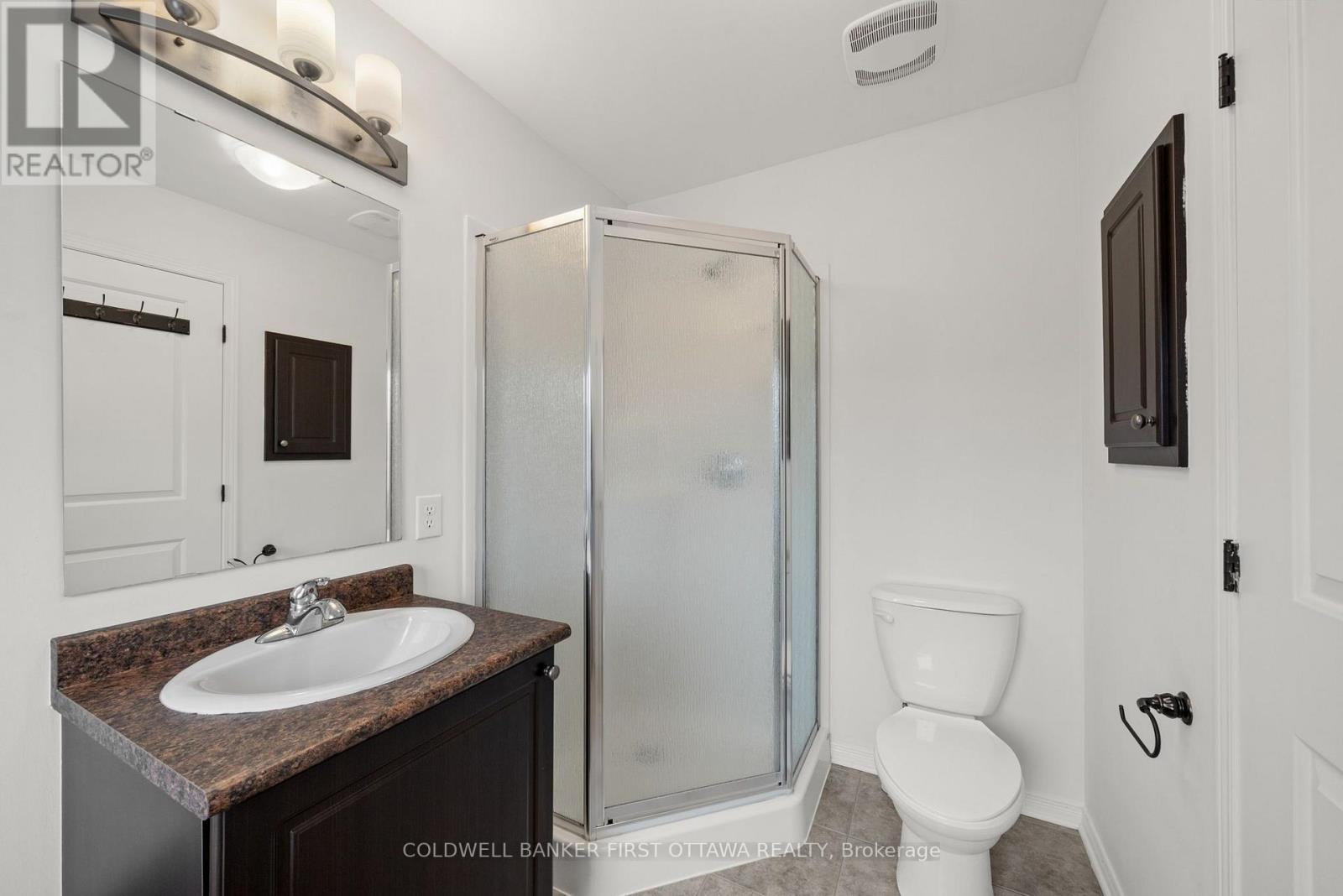 416 HARESFIELD COURT - 20