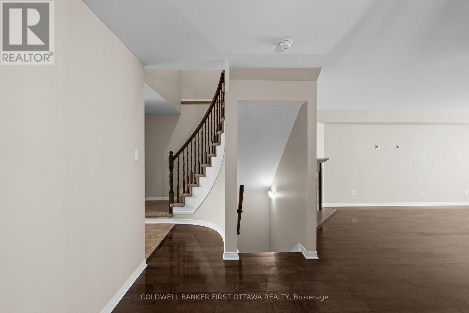 416 HARESFIELD COURT - 24