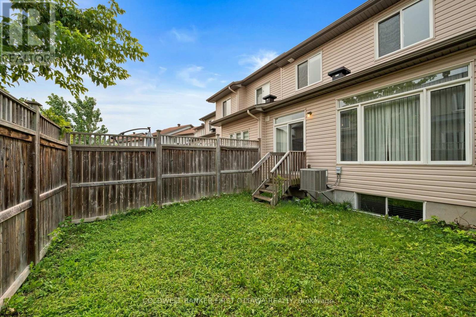 416 HARESFIELD COURT - 27