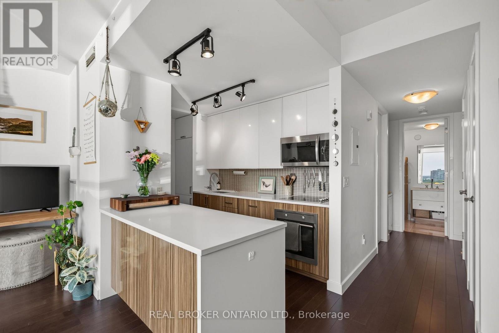 Condos for Sale in Ottawa – 1506 – 201 PARKDALE AVENUE, Ottawa – By Peter Sagos - Image 7