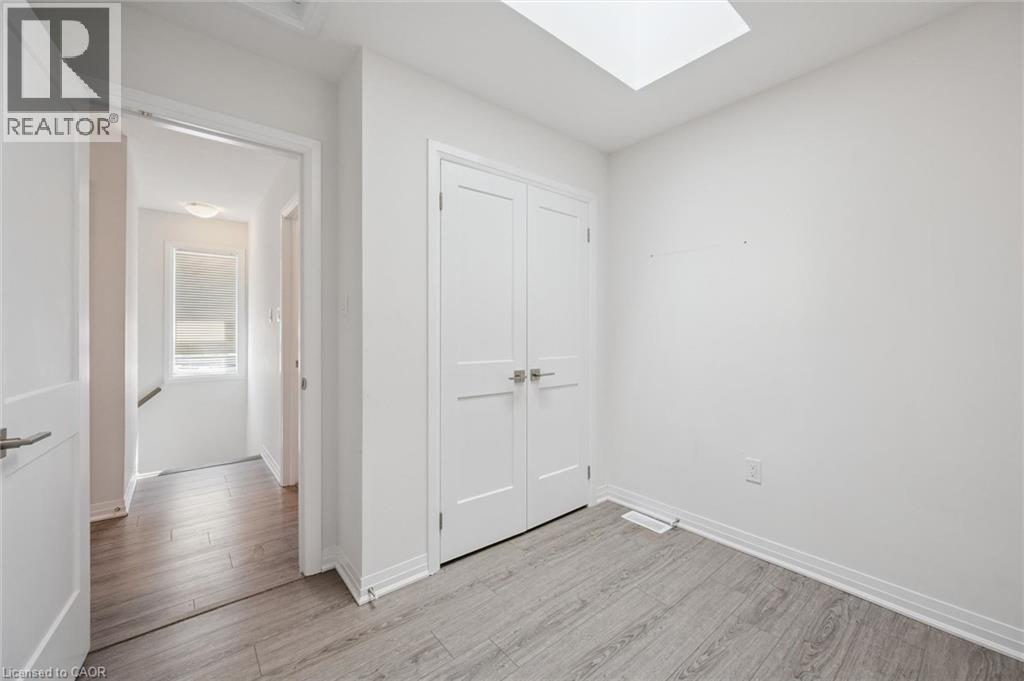 #37 51 SPARROW Avenue - 16