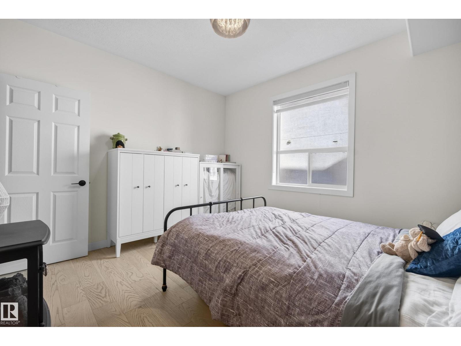#205 10011 110 ST NW - 24