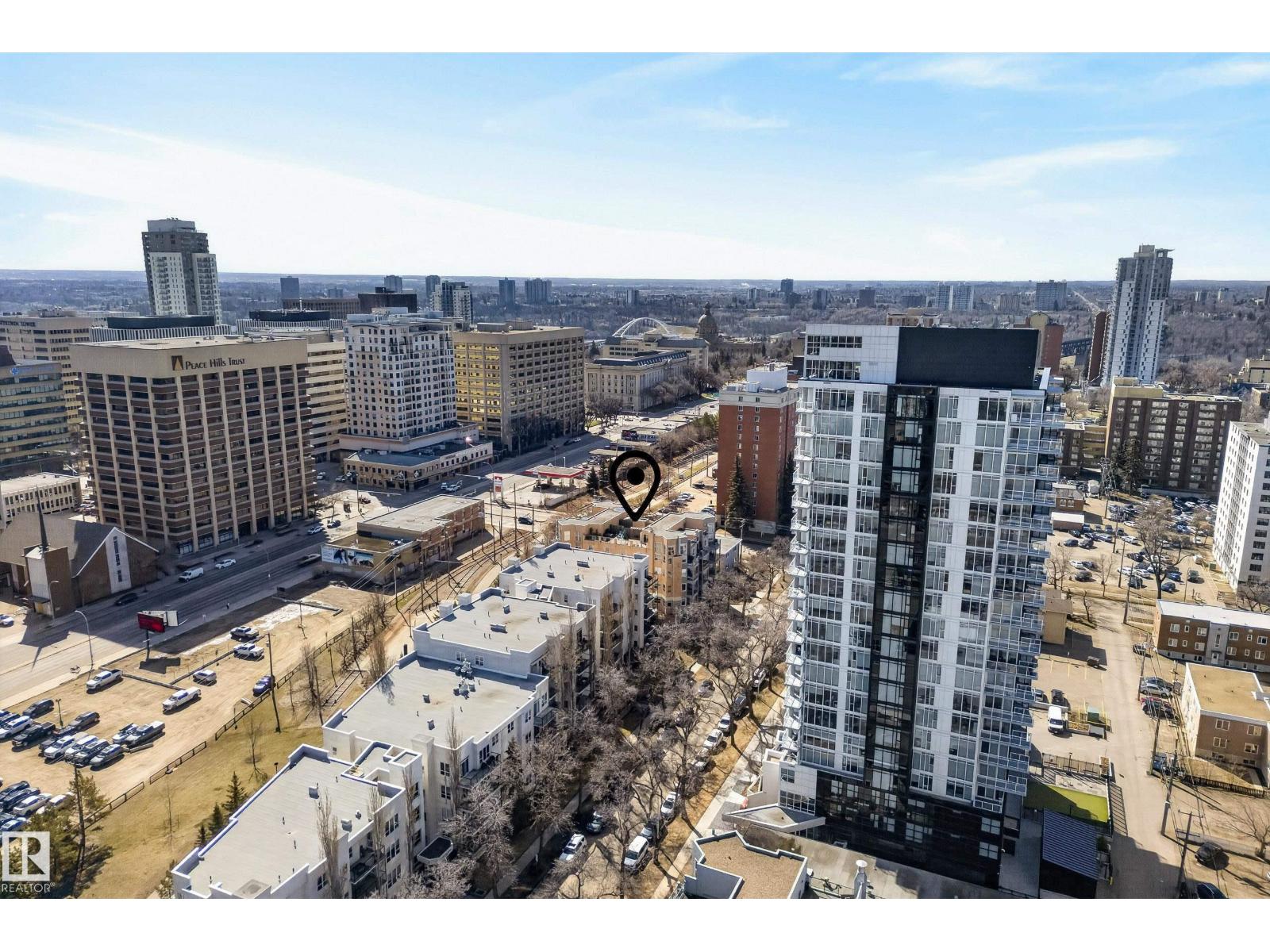 #205 10011 110 ST NW - 7