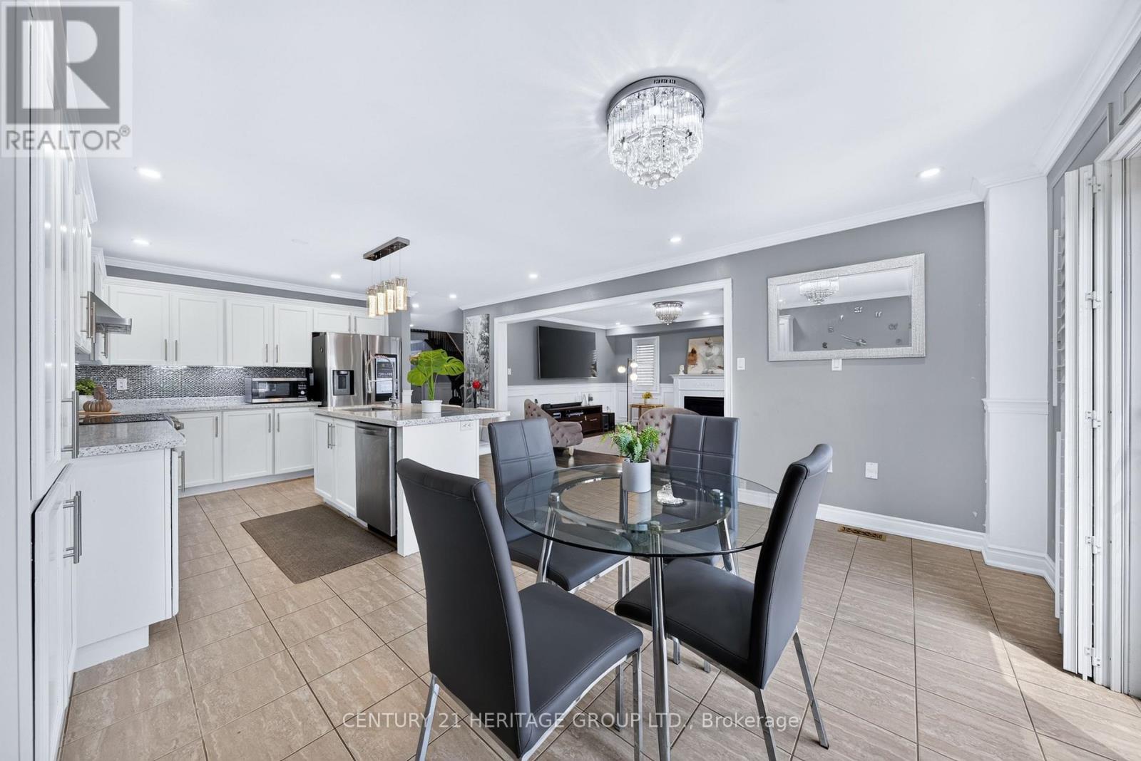 182 RICHARDSON CRESCENT - 17