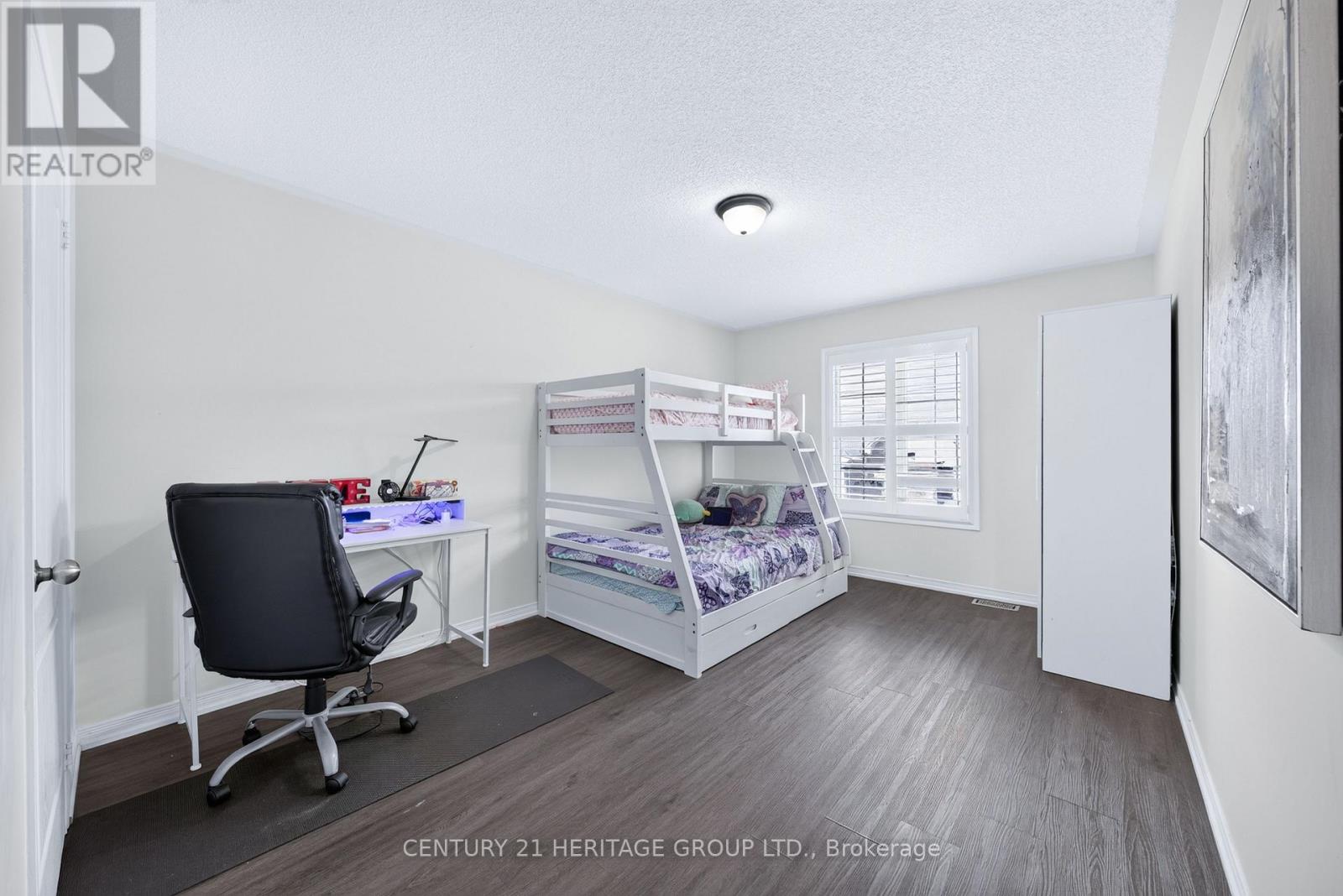 182 RICHARDSON CRESCENT - 31