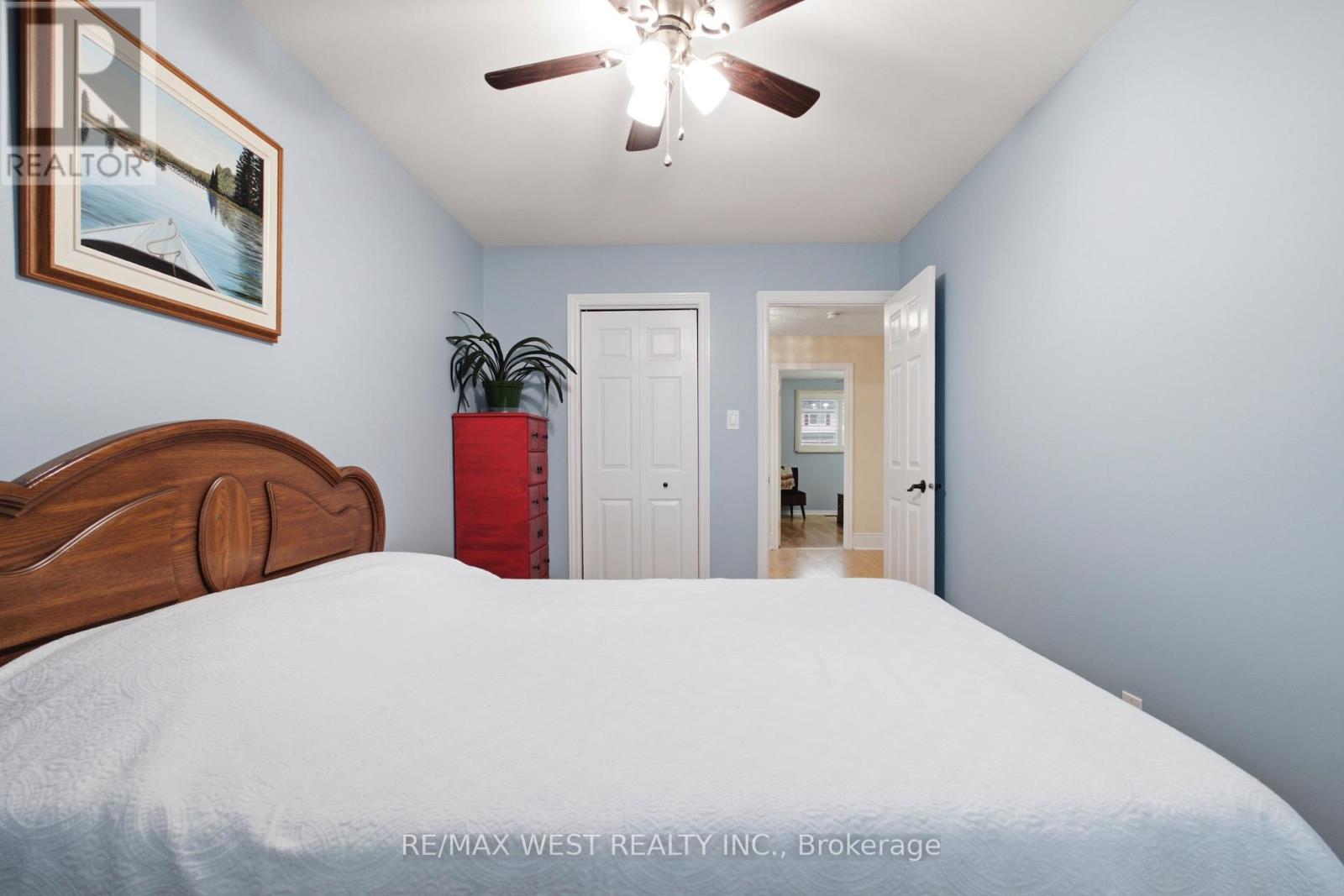 466 BRITANNIA AVENUE - 19