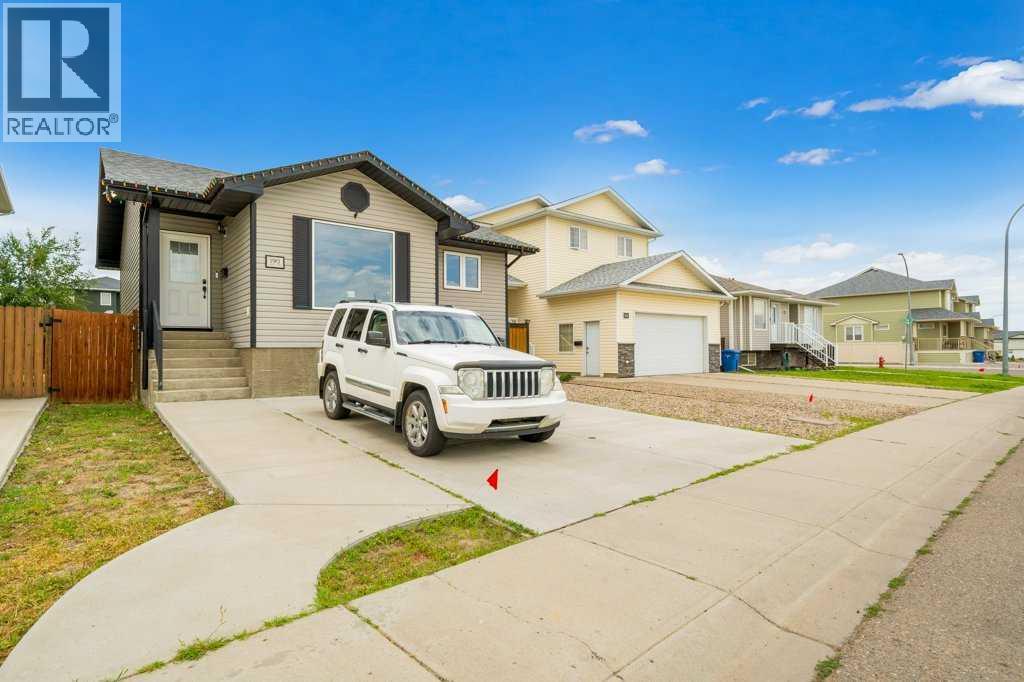 190 Ranchlands Boulevard NE - 1