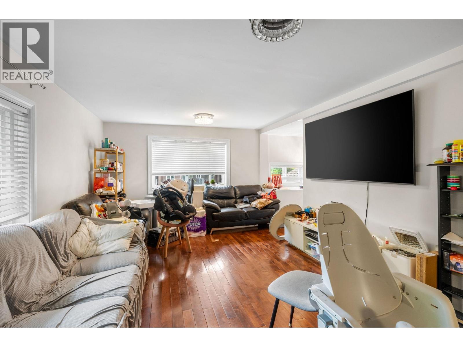 1315 PITT RIVER ROAD, Port Coquitlam