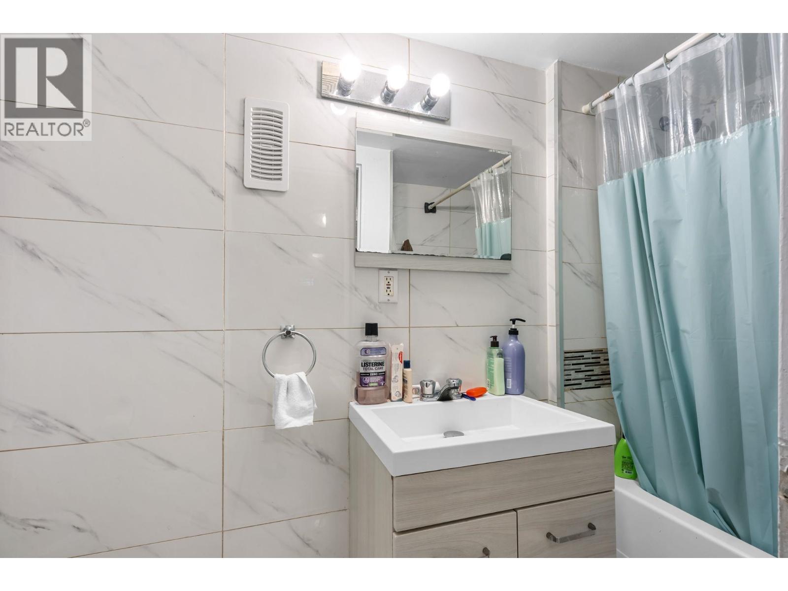 1315 PITT RIVER ROAD, Port Coquitlam