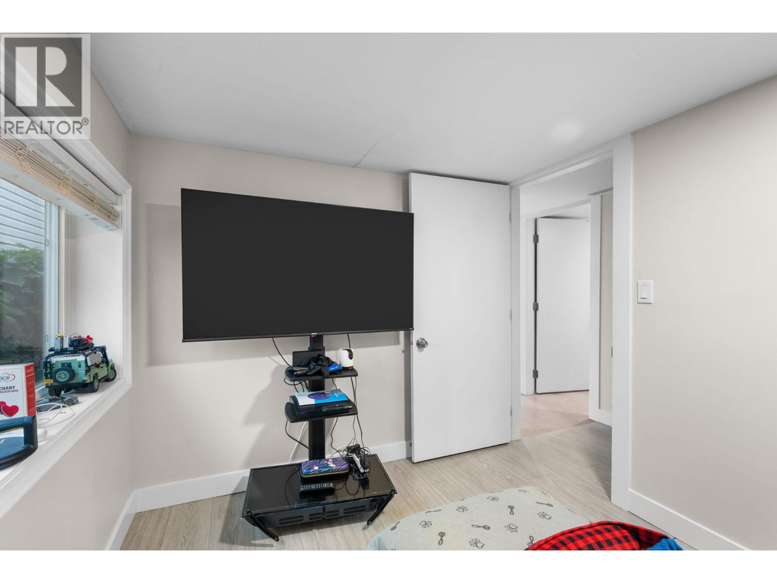1315 PITT RIVER ROAD, Port Coquitlam