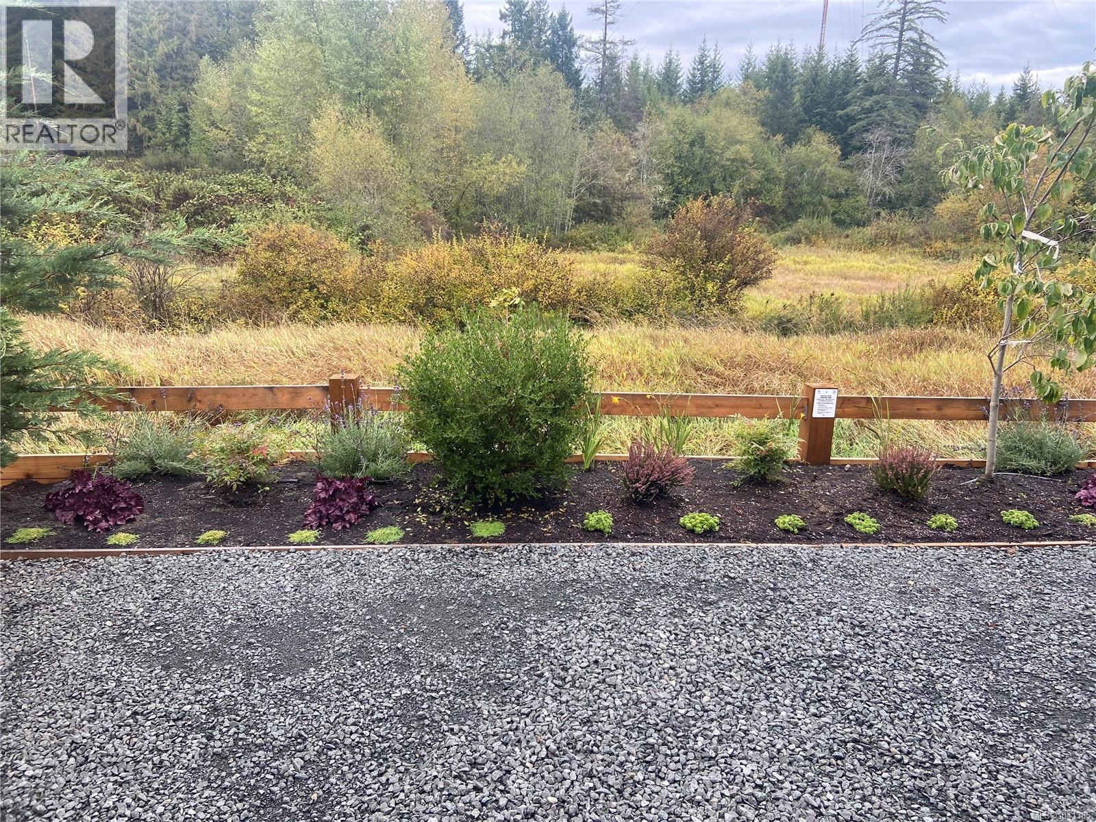 #9 3025 Royston Rd - 21